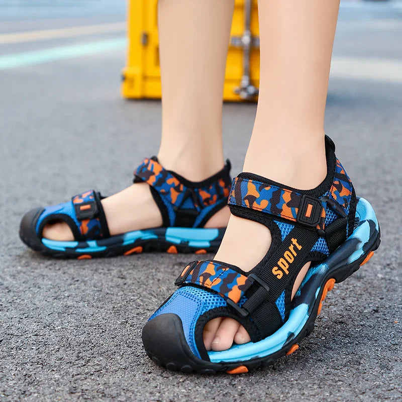 New Summer Beach Water Children Sandals Fashion Shoes Lightweight Non-slip Soft Bottom Shading Leather Boys Comfortable