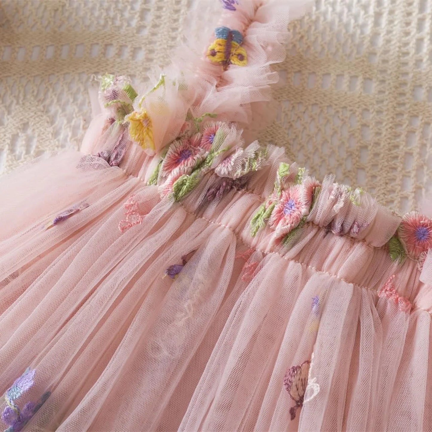 Outdoor Summer Cute Princess Dress Toddler Baby Girls Embroidery Flower Suspender Mesh Dresses Birthday Party Princess Dresses
