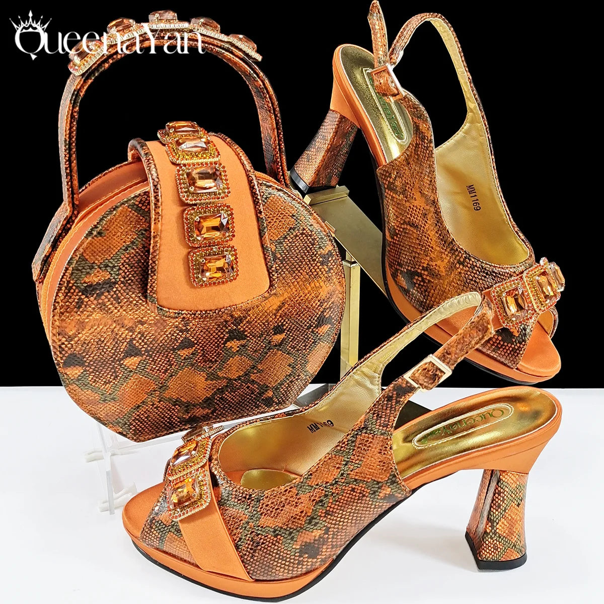 Three-Dimensional Bag and High Heel Shoes in Europe and America the First Choice for Fashionable Ladies for Parties and Work