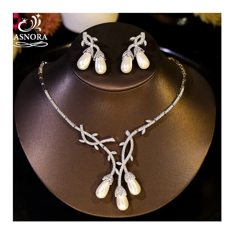 New Unique Pearl Flower Design Necklace Sets for Women Accessories Luxury Dubai Bridal Wedding Jewelry X0576