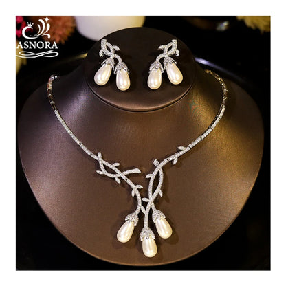 New Unique Pearl Flower Design Necklace Sets for Women Accessories Luxury Dubai Bridal Wedding Jewelry X0576