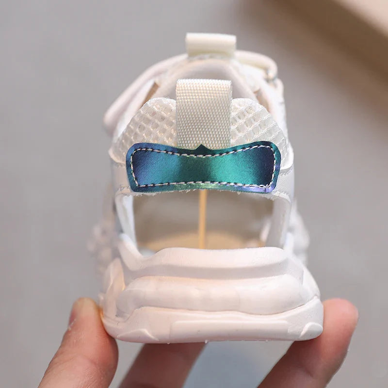 Kids Sports Sandals Fashion Classic 2025 Summer Boys Girls Beach Shoes Cut-outs Air Mesh Breathable Hollow Casual Fashion Sandal