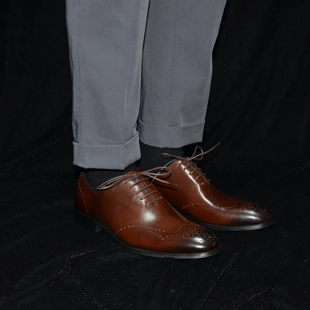 Italian Luxury Men's Dress Shoes Business Wedding Genuine Leather Mens Oxford Shoes Whole Cut Wingtip Brogue Formal Shoes Man