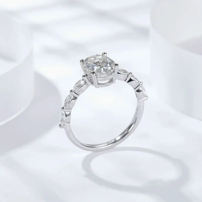 2ct Oval Cut Moissanite Engagement Rings for Women s925 Sterling Sliver Plated 18k White Gold Promise Ring for Her Gift