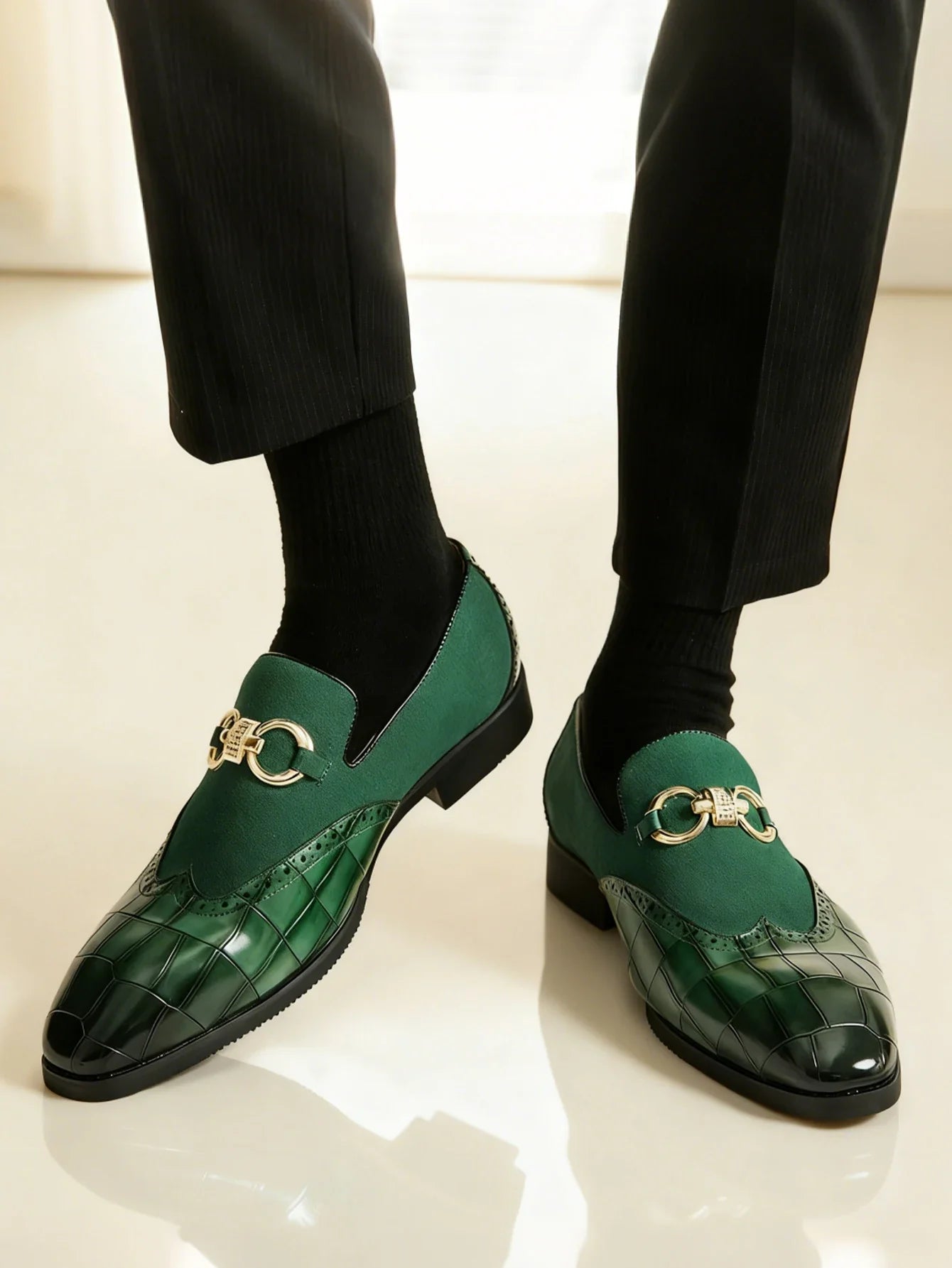 Men's Formal Leather Shoes British Style Slip On Loafers Pointed Toe Breathable Non-Slip Business Elegant Dress Wedding Office