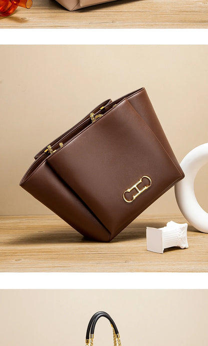 Women's Tote Bag 2026 Spring New Brown Magnetic Buckle Storage Bag Large Capacity Commuter Chain Bag