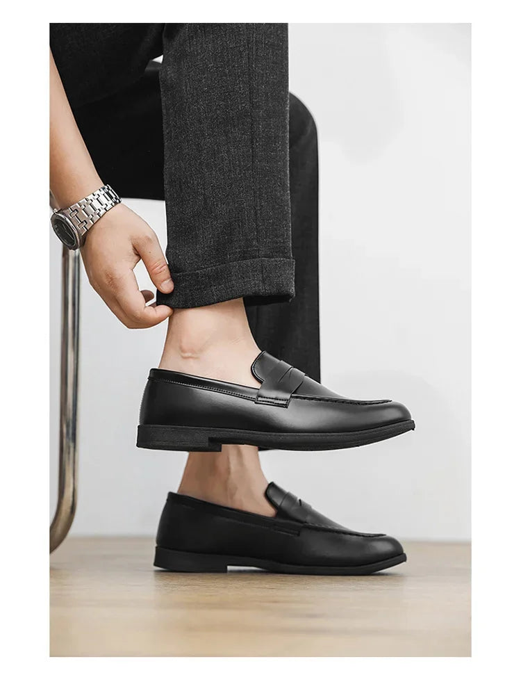 Retro Brown Men's Loafers Comfortable Suede Leather Casual Shoes Man Slip-on Shoes Flat Moccasins For Men zapatos de hombre
