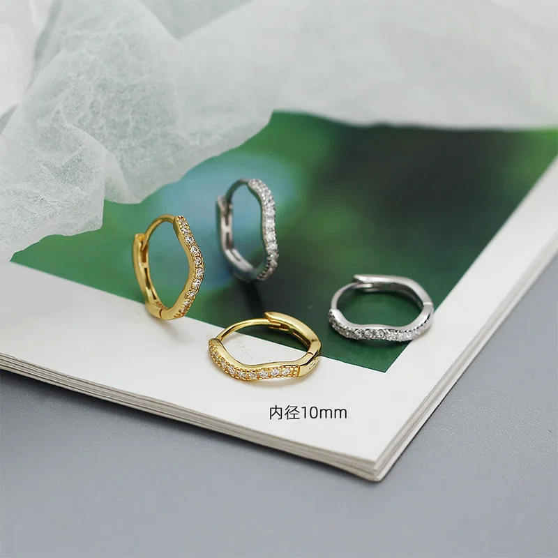 925 Sterling Silver Fashion Statement Gold Wavy Geometry Huggies Hoop Earrings for Women Bohemian Jewelry Ear Buckle Gift