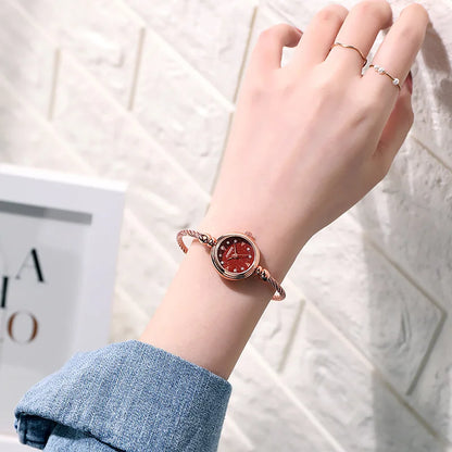 Women Bracelet Watch Retro Gold Bangle Women Watches Stainless Steel Retro Ladies Quartz Wristwatch Clock Dress Watch