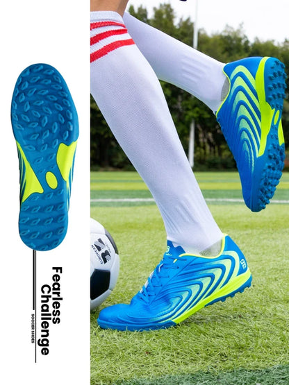 Men Professional Soccer Shoes Outdoor Anti-Slip Training Sport Shoes Male Light Leather Football Boots Chuteira Campo
