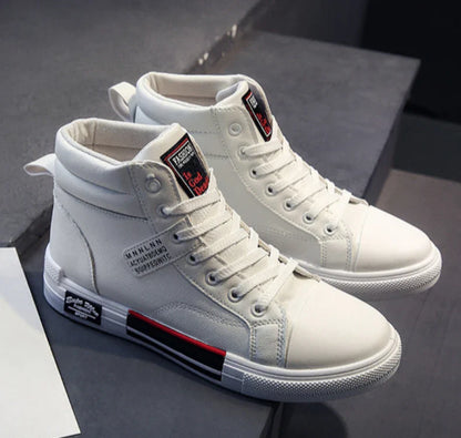 2025 new  Breathable soft sole Men's Casual Sports Shoes Korean Fashion Student jogging shoes youth board shoes