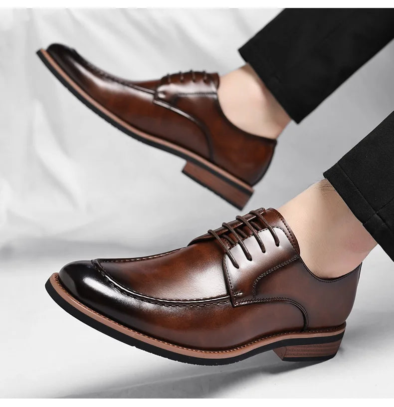 Fashion Designer's New Gentleman's Brown and Black Lace-up Men's Formal Leather Shoes