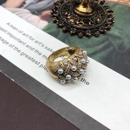 Pearls Stud Earrings for Women Inlaid Rhinestones Palace Style Elegant Jewelry Geometric Hyperbole Aretes De Mujer