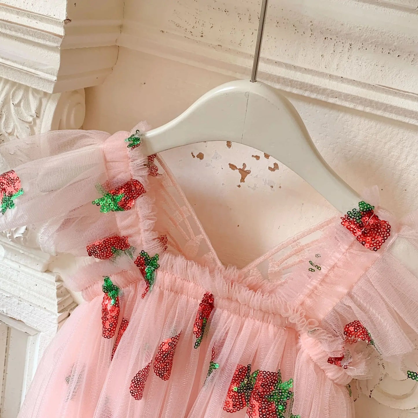 Novo Vestido Infantil de Verão com Asas - Vestido de Tule Bordado sem Mangas, Vestido Doce de Princesa para Meninas, Atacado