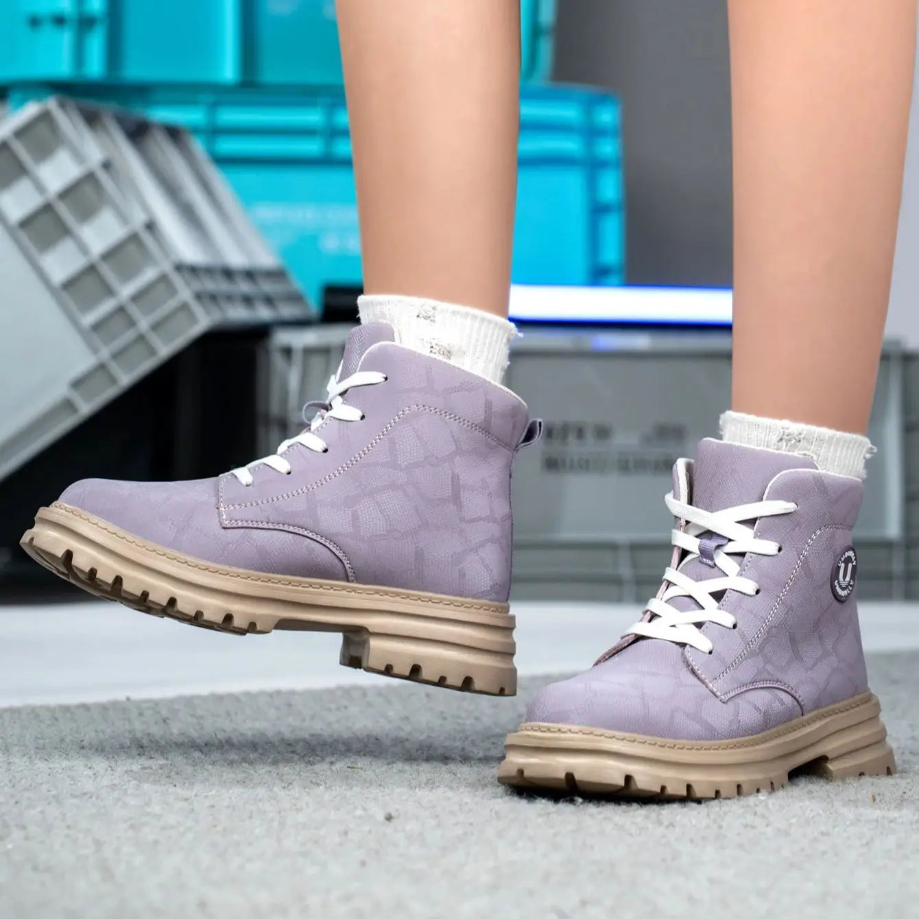 Ladies Steel Toe Safety Shoes Anti-Crush Kevlar Workwear Style Outdoor Safety Boots for Women Resistant Comfort Footwear