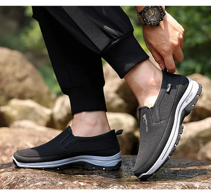 Loafers Men Sneakers Mesh Breathable Non-Slip Slip On Vulcanized Shoes Soft Sole Solid Color Comfortable Water Shoes