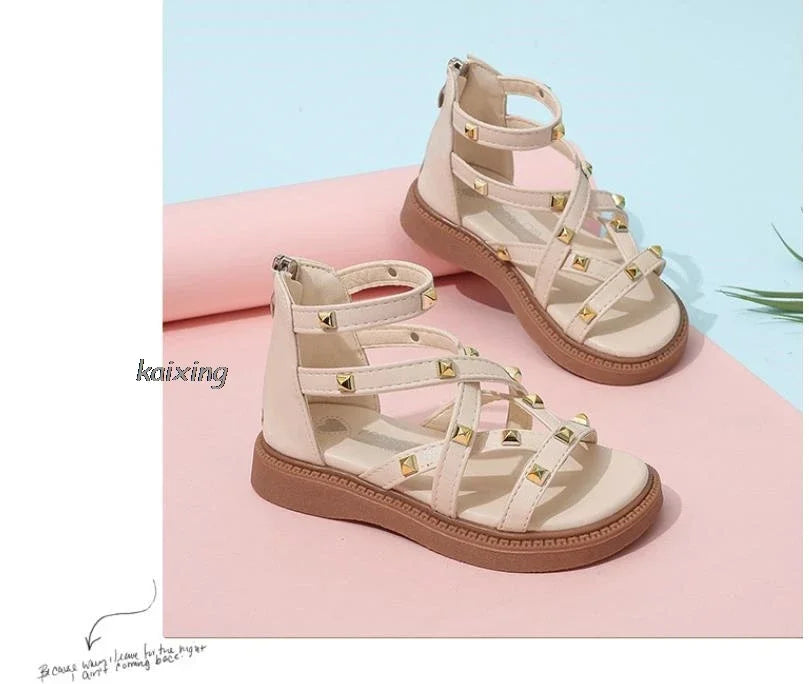 Summer New Kids Sandals Girls Princess Rivet Sandals Soft Children Beach Shoes Fashion Roman Sandals Size 21-36 Versatile