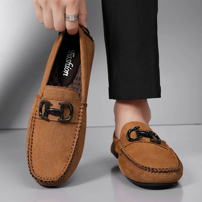 The 2025 new men's soft-soled comfortable casual shoes are versatile Lazy people can wear them on one foot Size 46 size 47