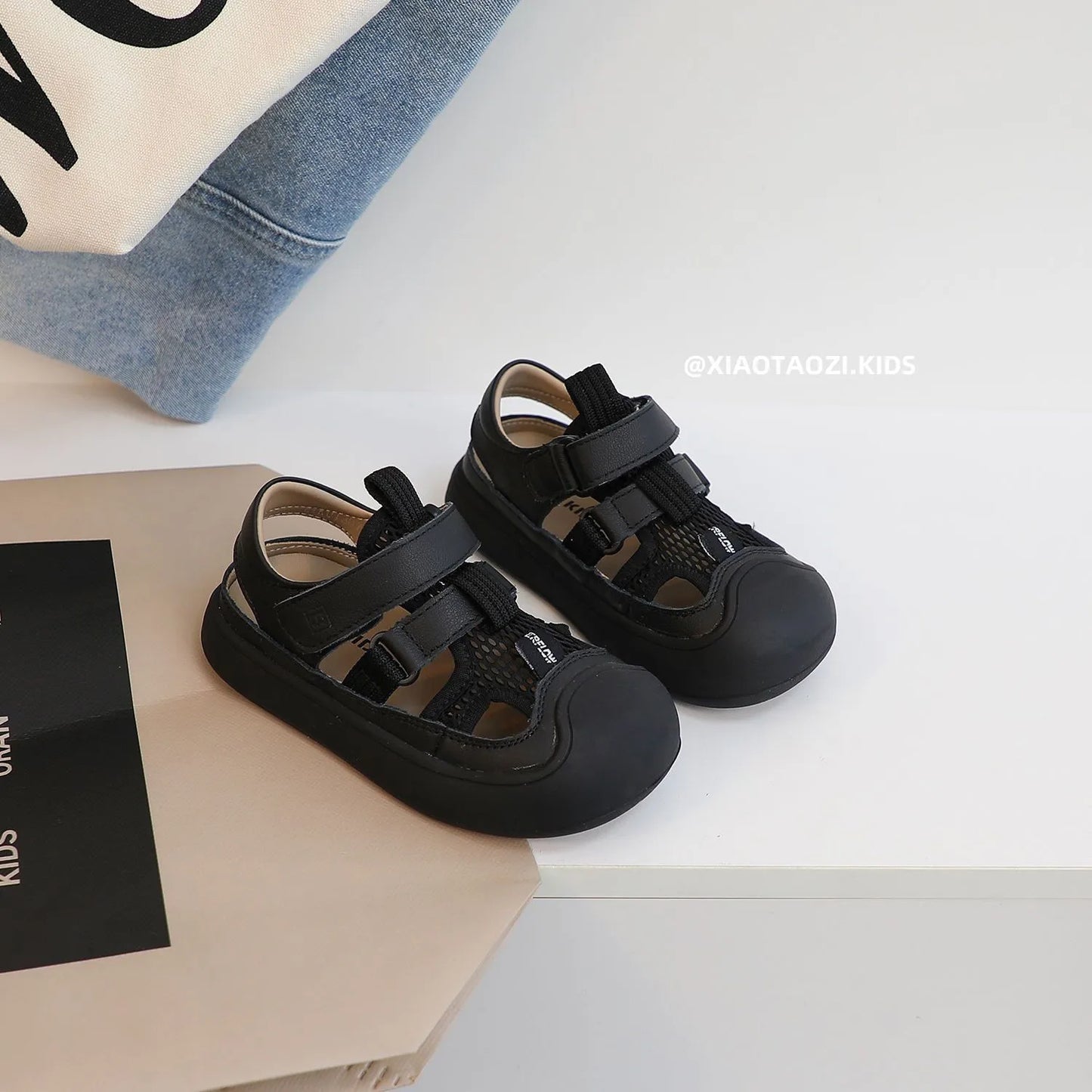 Children Sports Sandals Versatile Kids Causal Cut-outs Sandals Summer Fashion Boys Girls Patchwork Mesh Beach Shoes Black Beige