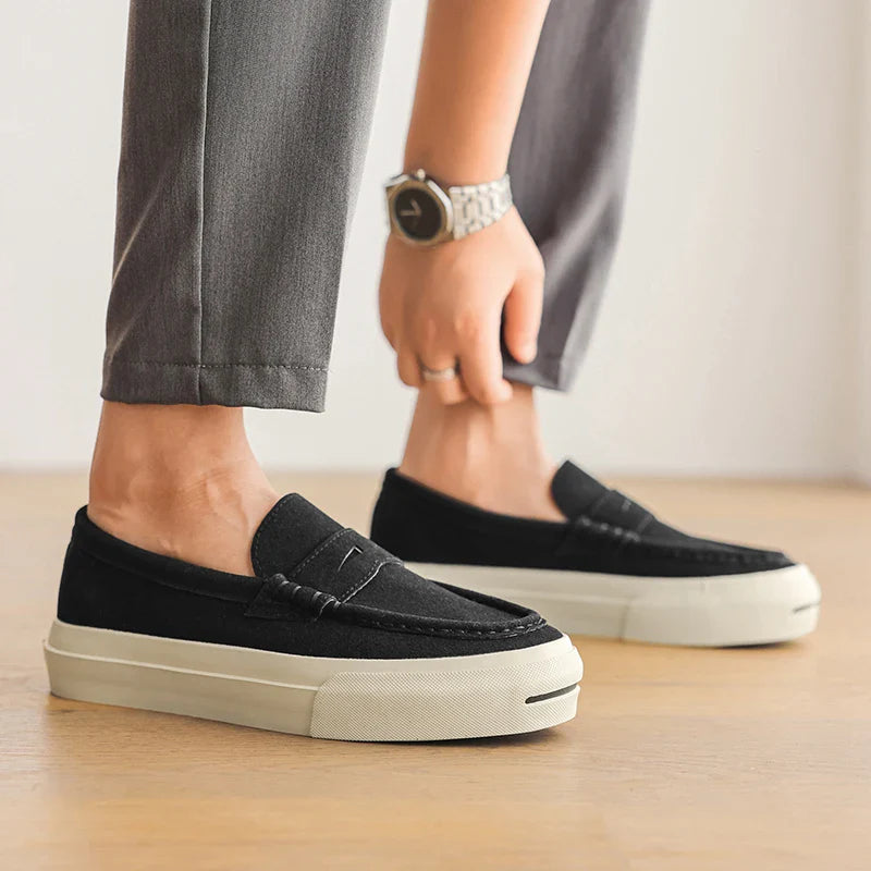 Men's Vulcanized Shoes: Niche, Light Luxury, Solid Color, Retro Style, Flat Heel, Split-on, Lazy Soft-soled Casual Walking Shoes