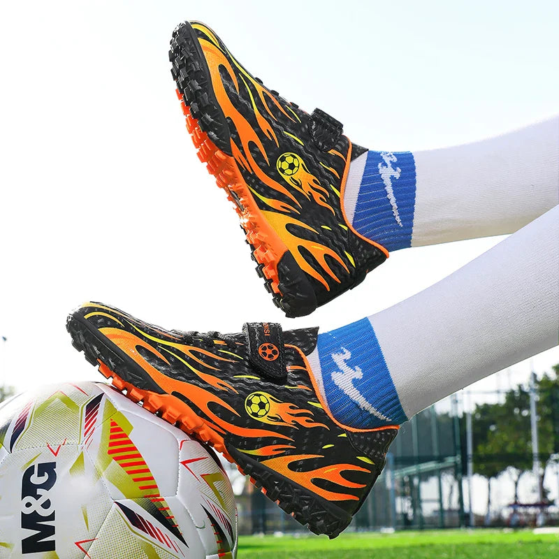 New Kids Soccer Cleats Youth Football Shoes TF Training Sneakers Boys Girls Non-Slip Breathable Lightweight Sport Boots 29-39