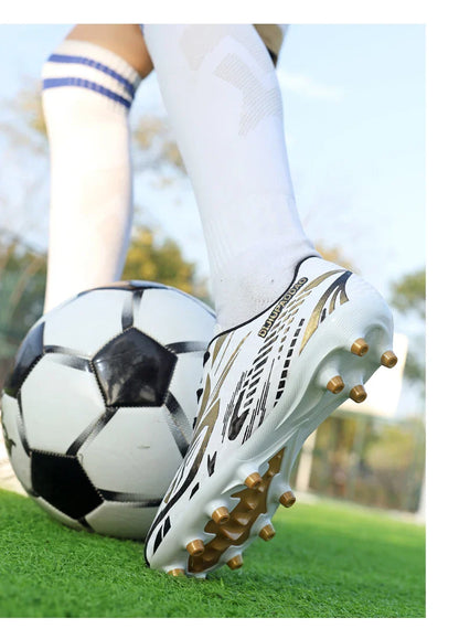 Outdoor Children's Football Shoes Low-cut Kids Soccer Shoes Sports Shoes Comfy Non-Slip Training Shoes For Boys Futsal Sneakers