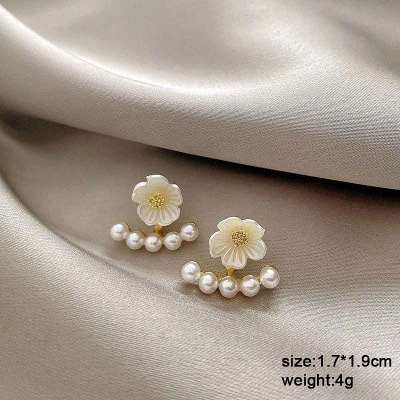 Pure White Women's Dangle Earrings Blooming Flower Acrylic Enamel Butterfly Imitation Pearl Heart Hanging Earrings Elegant brinc