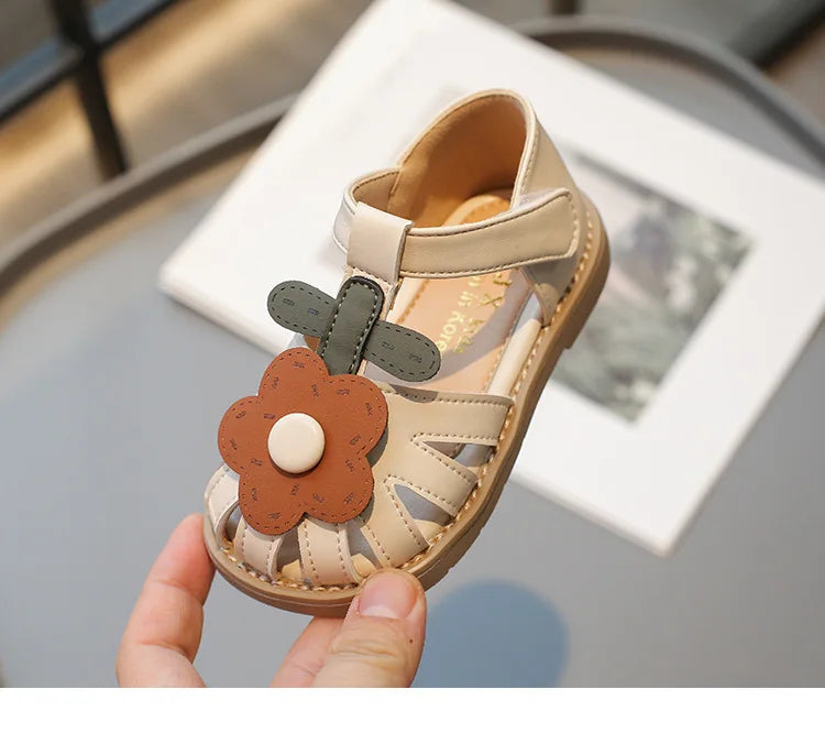 Children's Shoes Girls Sandals Beauty Large Flower Summer New Closed Toe Fashion Soft Bottom Kids Baby Girl Beach Shoes I04254