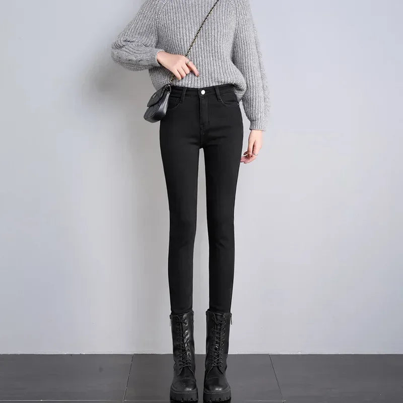 Winter Lady Thermal Plush Jeans Snow Warm Stretch Jeans Hot Sale High Waist Fleece Pants Female Straight Leg Denim Trousers