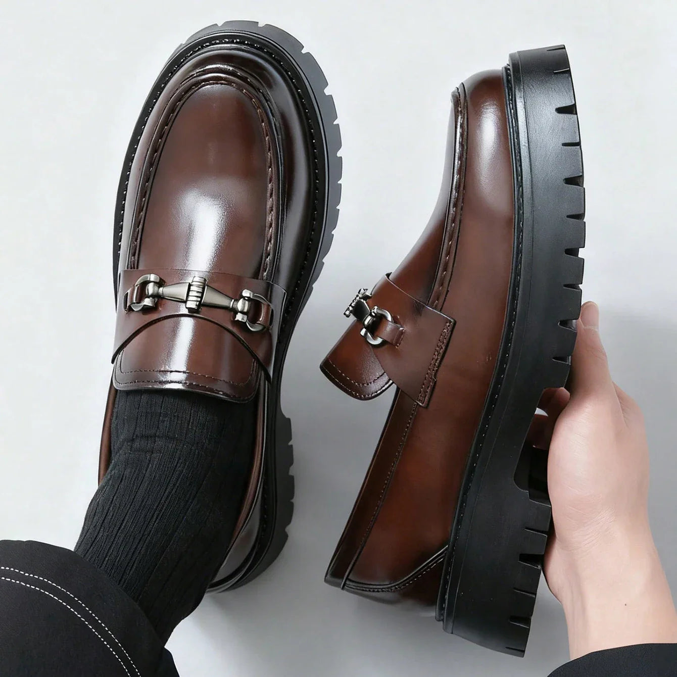 Europe Fashion Thick Sole Men's Penny Loafers Slip-On Business Dress Shoes Gentleman Glossy Buckle Formal Party Black Shoes