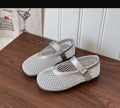 Toddler Girls Mesh Ballet Flats 2026 New Summer Ankle Strap Sandals Non-slip Simple Princess Outdoor Beach Sandals Metallic Gold