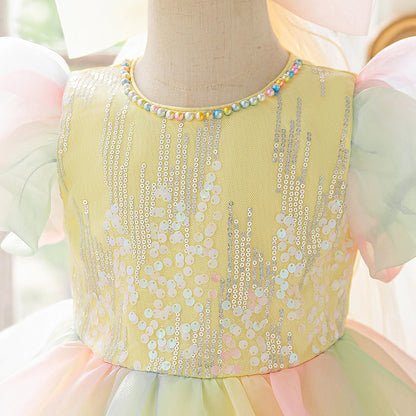 Vestidos de festa infantis amarelo claro adequados para festas de aniversário, vestidos de princesa, bem como para bailes de formatura e cerimônias de formatura.