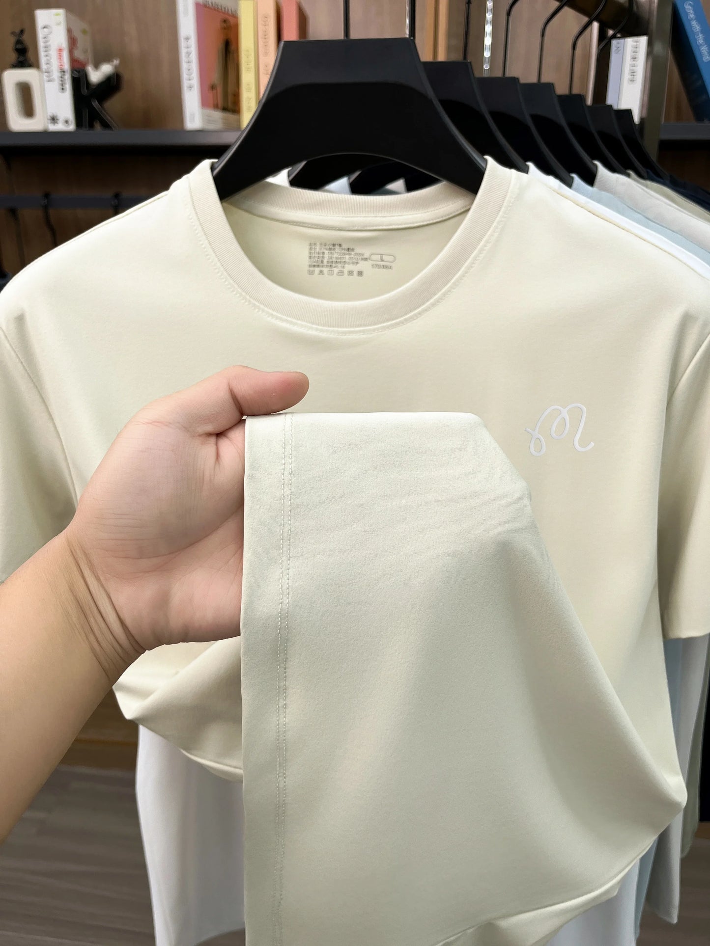 Men's New Summer High Quality Cooling Sensation T-Shirt Round Neck Brand Printing Short Sleeves Tops Leisure Fashion Men Swear