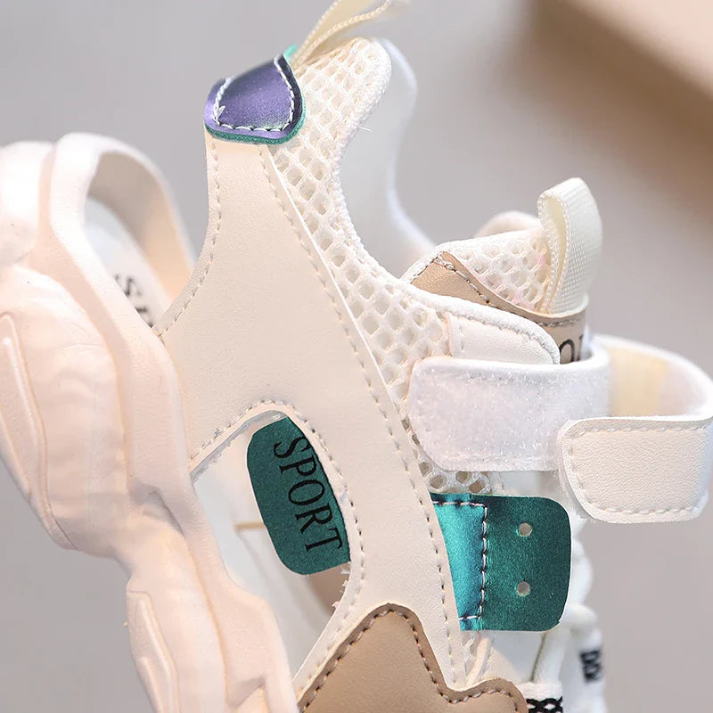 Kids Sports Sandals Fashion Classic 2025 Summer Boys Girls Beach Shoes Cut-outs Air Mesh Breathable Hollow Casual Fashion Sandal