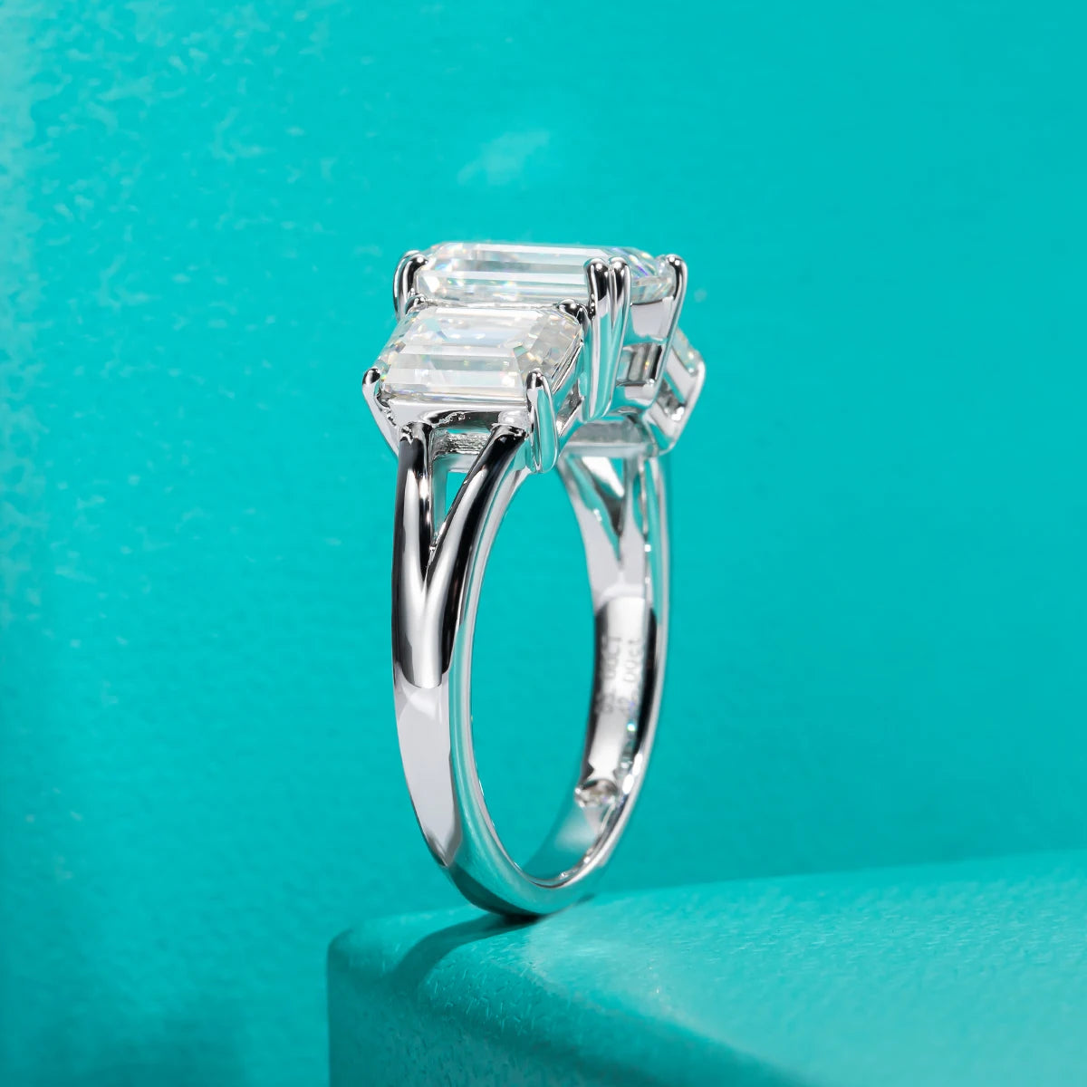 5cttw Emerald D Color Moissanite Engagement Ring 925 Sterling Silver Three-Stone Ring For Women Jewelry Wholesale