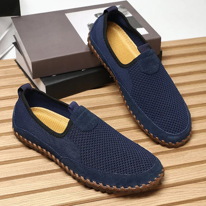 Breathable Men Casual Shoes Lightweight Outdoor Male Walking Shoes Anti-slip Men's Sneakers Slip on Flats Vulcanized Shoes 2025