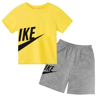 Fashion Sport 2Pcs Outfit, Printed Short Sleeve Tee and Shorts, Comfortable Summer Tracksuit for Boys Girls