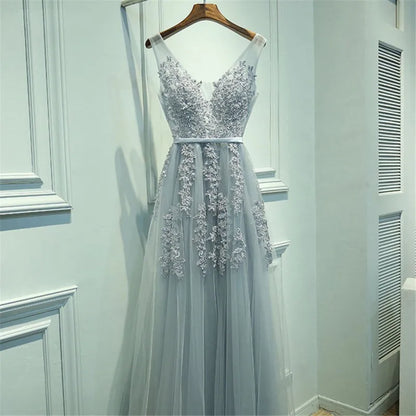 A-line V-neck Tulle Sleeveless Zipper Up Long Prom Applique V Neck Evening Gowns Formal Elegant And Pretty Women's Dresses