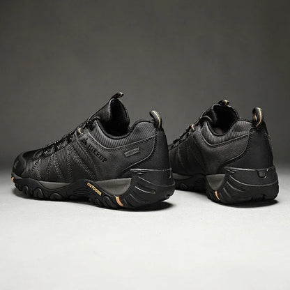 Non-slip Men Hiking Shoes Breathable Outdoor Wear Resistant Splashproof Climbing Men Sneaker Tourism Mountain Shoes