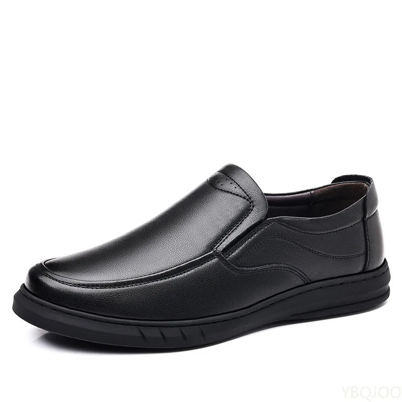 Sapatos casuais masculinos de couro 2025 Sapatênis de sola macia de verão Sapatos masculinos clássicos versáteis Loafers de couro legítimo respiráveis Homme