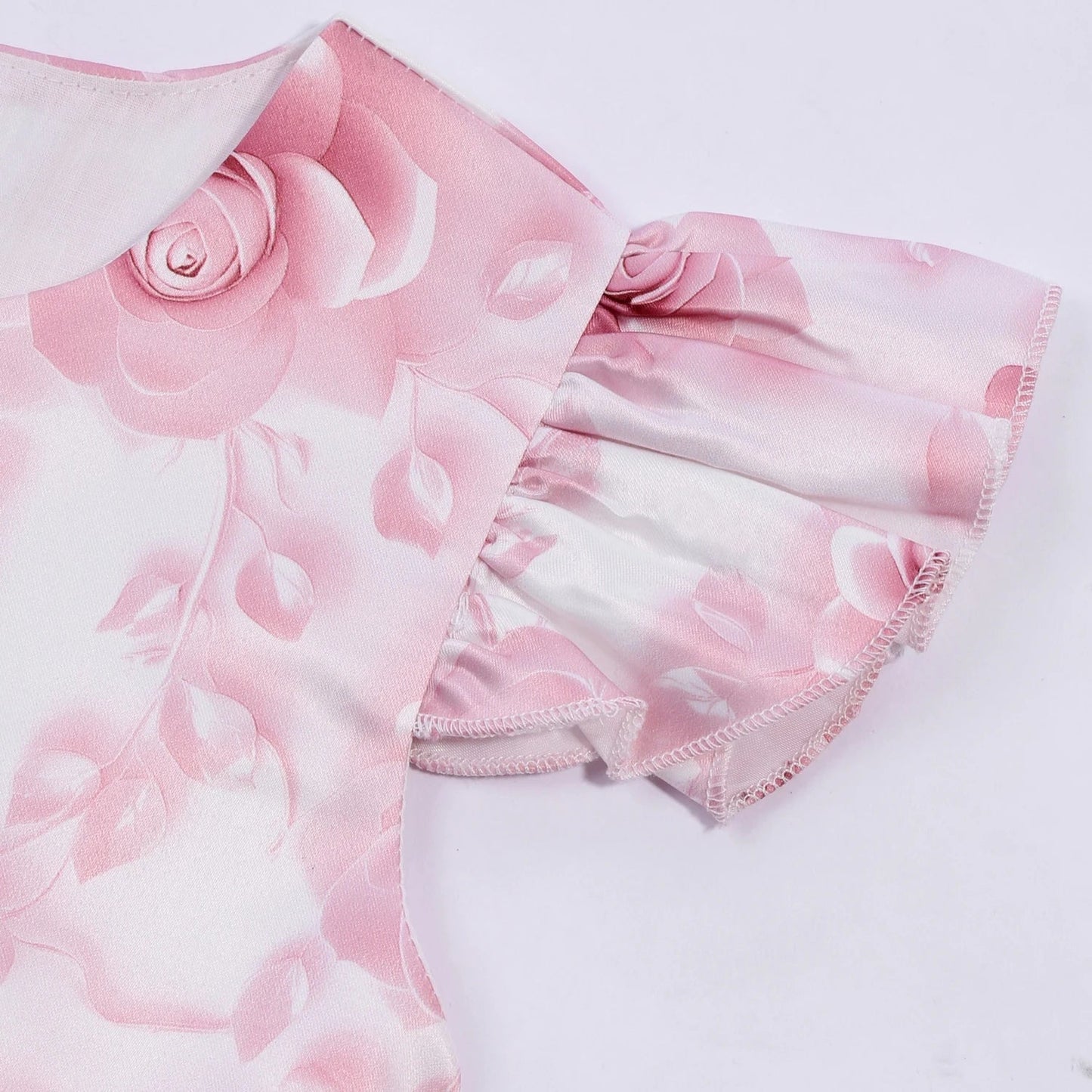 2026 summer new dress Europe and the United States small fly sleeve printed dress little girl host high-end performance clothing