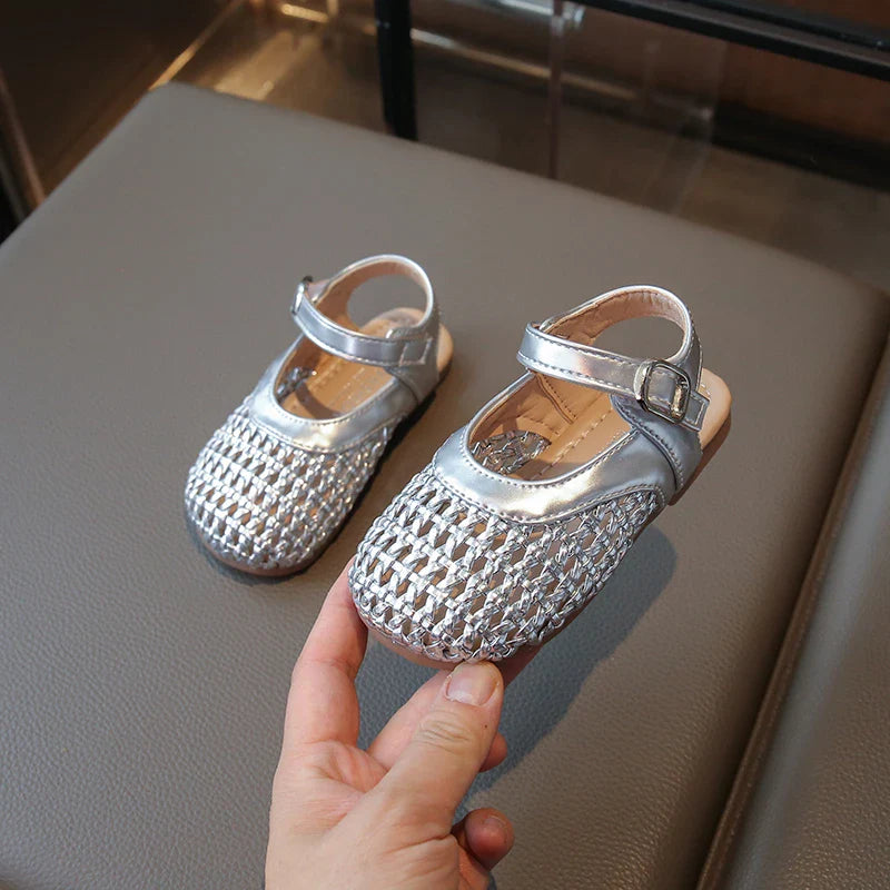 Little Girl Sandal Summer Beach Versatile Kids Princess Half Sandals Fashion Woven Style Children Causal Hollow-out Flat Shoes