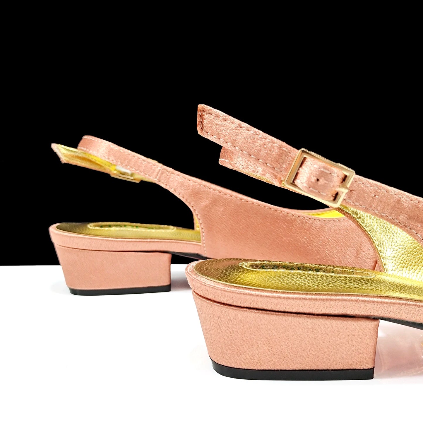 Italian Olive Pumps and Bag for Party 2024 INS Style Pointed-Toe Rhinestone Elegant Low Heels Wedge for Wome
