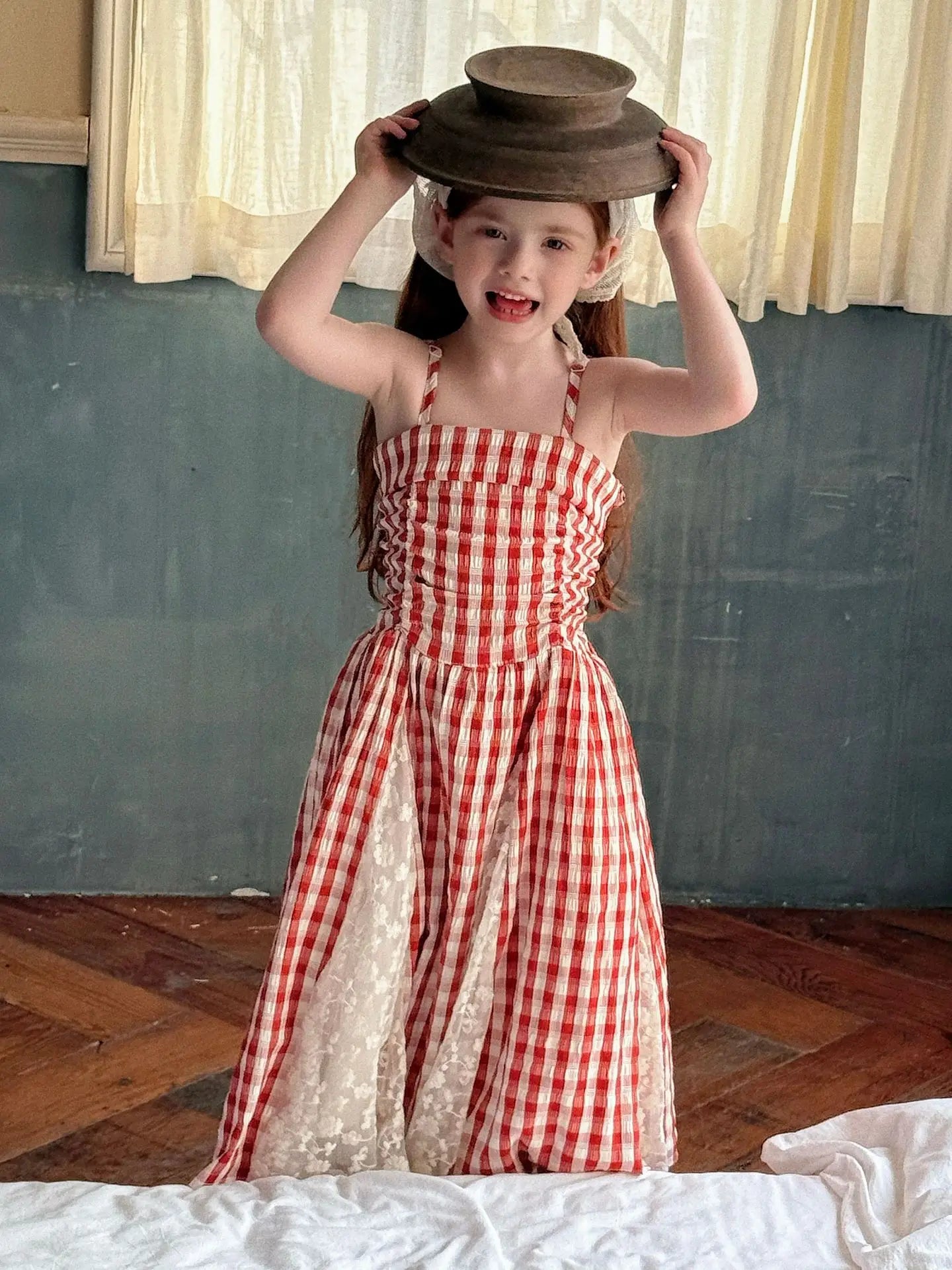 2025 Summer New Children Fairy Long Dress for Girls French Red Checkered Lace Splicing Lace Strap Dress