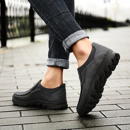 Fashion Leather Men Casual Shoes Retro Mens Loafers Moccasins Breathable Slip on Driving Shoes Mens Walking Sneakers Size 39-48