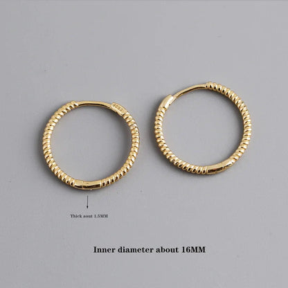 925 Sterling Silver Fashion Piercing Charm Twist Huggies Hoop Earrings for Women Rock Gothic Unisex Jewelry Ear Buckles