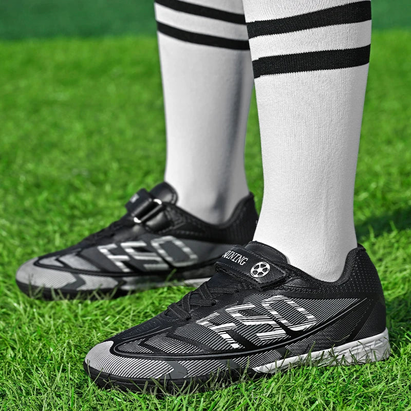 New Kid Football Boots Professional Match Match Boys Soccer Shoes Sports Shoes Non-Slip Sneakers Outdoor Comfortable Unisex