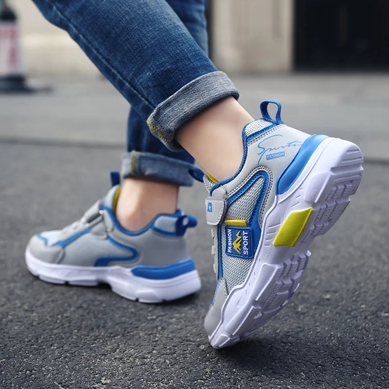 Kids Mesh Running Shoes Fashion Youngsters Teens Casual Walking Students Sneakers Breathable Soft Children Outdoor Sports Tennis
