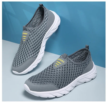 Lightweight Men Casual Shoes Breathable Slip on Male Casual Sneakers Anti-slip Men's Flats Outdoor Walking Shoes Size 39-46
