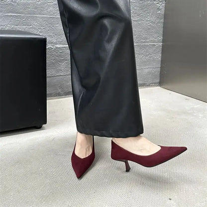 Sapatos de salto alto femininos de bico fino para o outono de 2024, sapatos sexy e rasos, sapatos de salto fino elegantes para mulheres, sapatos de festa, sapatos de salto alto, sapatos elegantes de festa, sapatos femininos.